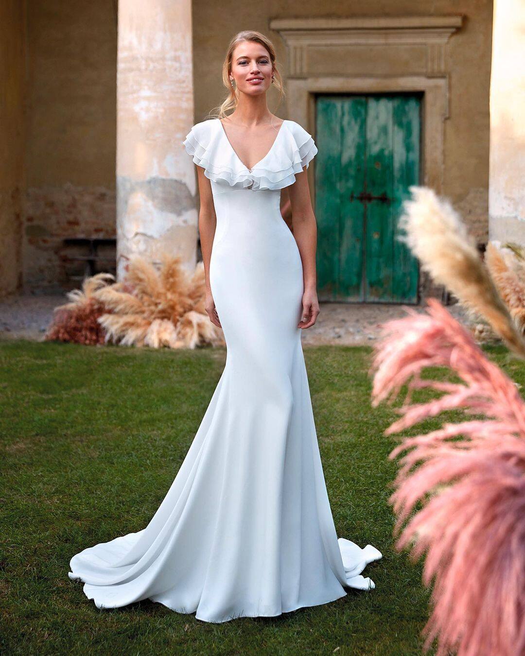 Buy Wedding Wear White Hand Work Organza Silk Dress Material Online From  Surat Wholesale Shop.